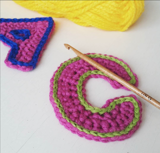 letras crochet ahuyama