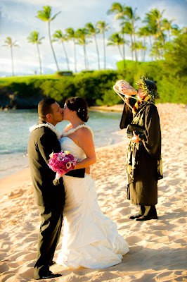 cheap maui weddings, maui wedding planners, hawaii beach weddings, maui weddings