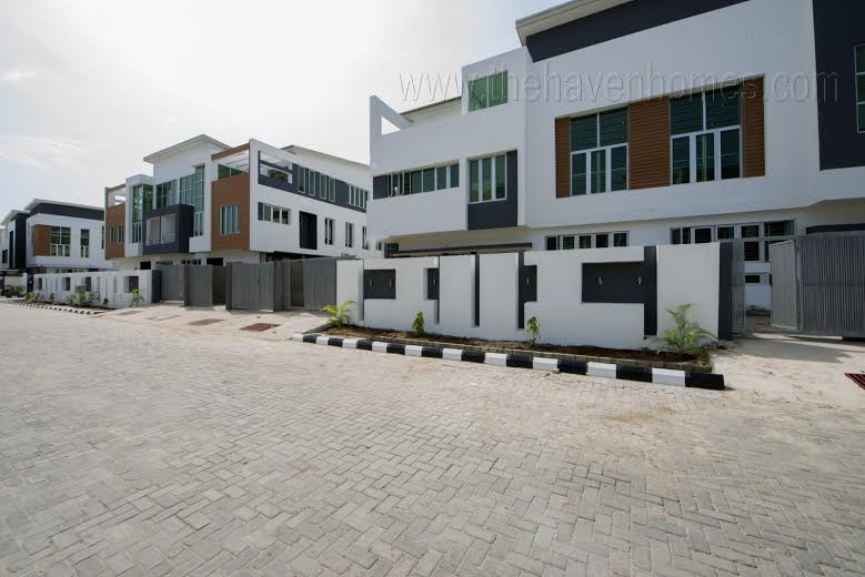 See The Estate In Lekki Where 2face Idibia Was Honored Photos