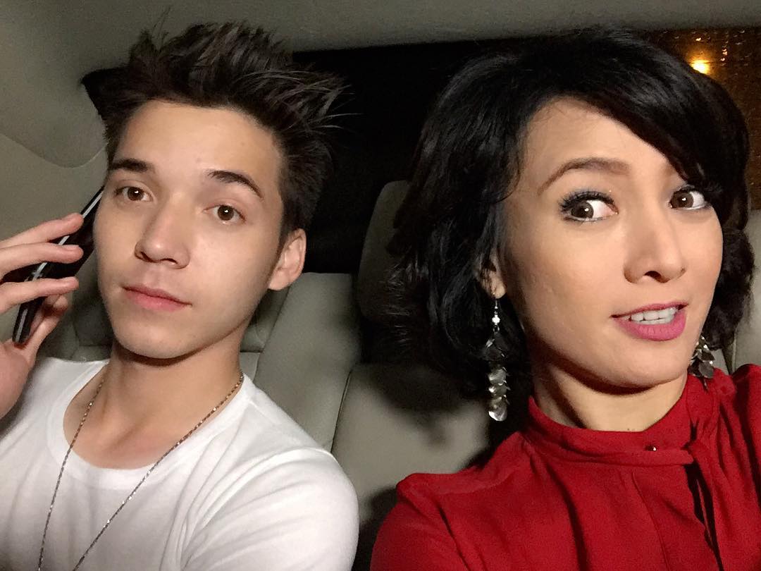 Biodata dan Foto Yoelitta Palar Puzzle