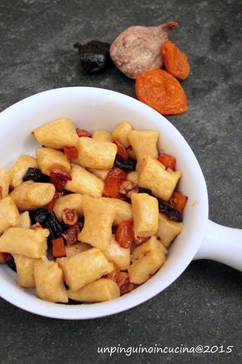 gnocchi di ceci con frutta secca 