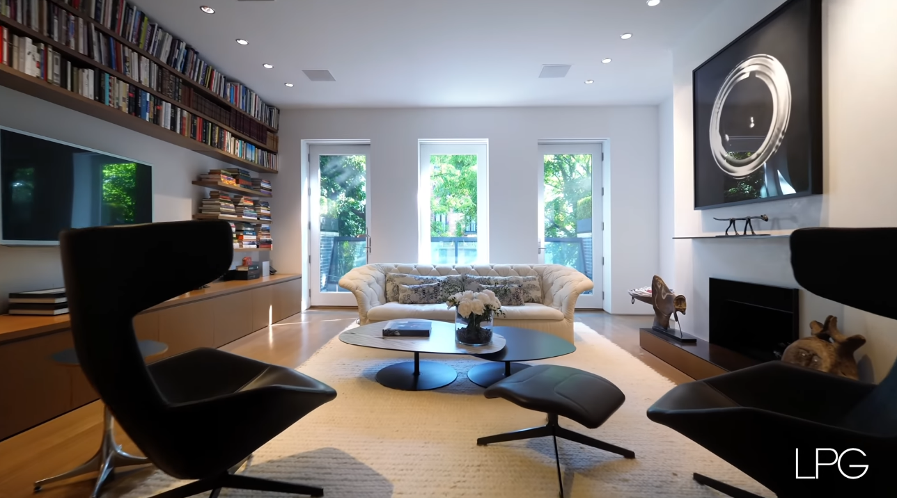 37 Photos vs. INSIDE the Top 3 BEST Manhattan, New York Townhouses | $20+ MILLION - Luxury Home & Interior Design Tour 37 Photos vs. INSIDE the Top 3 BEST Manhattan, New York Townhouses | $20+ MILLION - Luxury Home & Interior Design Tour