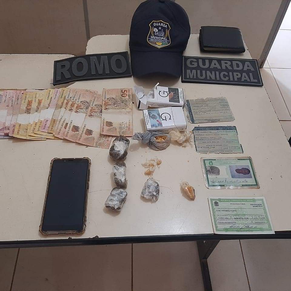 Guarda Municipal de Parauapebas prende casal por suspeita de tráfico de drogas. Guarda Municipal de Parauapebas prende casal por suspeita de tráfico de drogas.