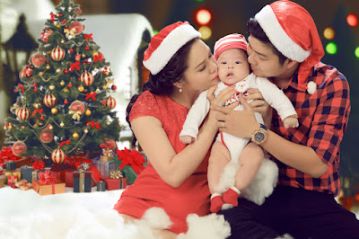 chup-anh-gia-dinh-3-nguoi-noel