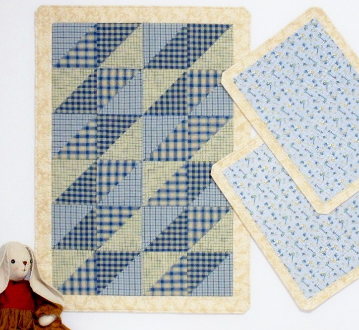 Quilt Sew Chic Baby Quilt & Changing Pads