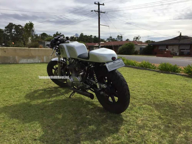 OLD Yamaha XS650 Neo Cafe Racer silver
