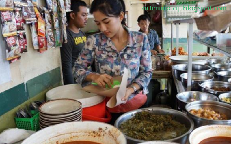 18 Arti Mimpi Menjadi Pedagang Menurut Primbon Jawa dan Islam - Arti Mimpi