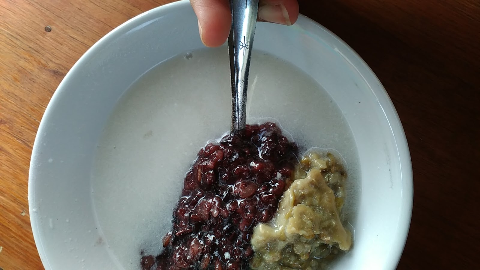 Bubur Ketan Hitam dan Kacang Ijo