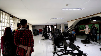 Pusat sejarah TNI MUSEUM SATRIAMANDALA
