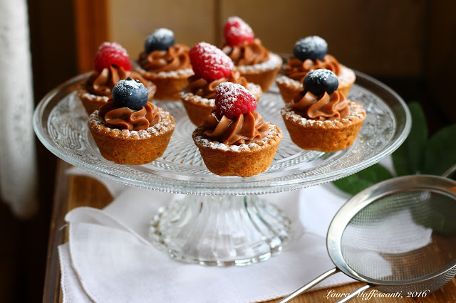 pasticcini ricetta frutti di bosco