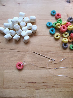 marshmallow cereal garland