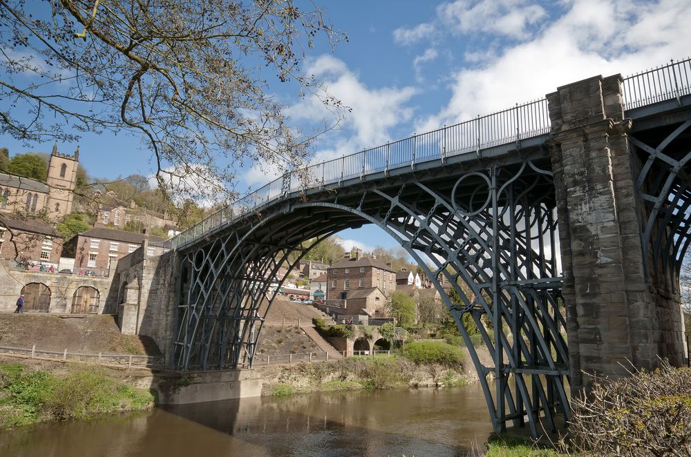 The Iron Bridge of Shropshire Amusing