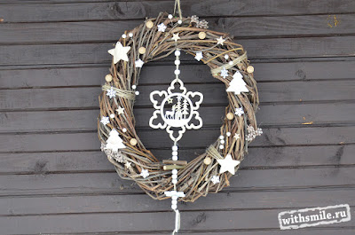 DIY Christmas wreath on the door. Новогодний венок на дверь.