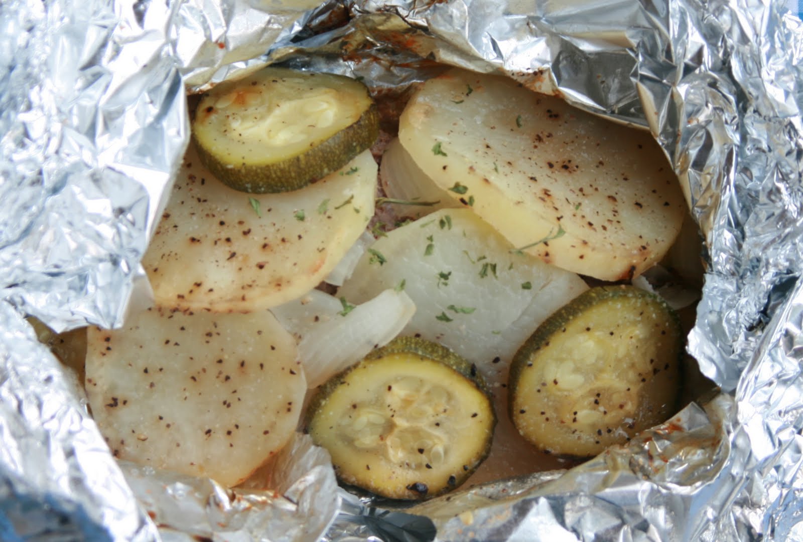 Cook Bake & Decorate Tin Foil Dinners