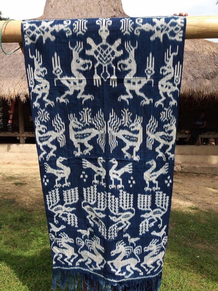 Традиционный текстиль и орнамент острова Сумба в Индонезии