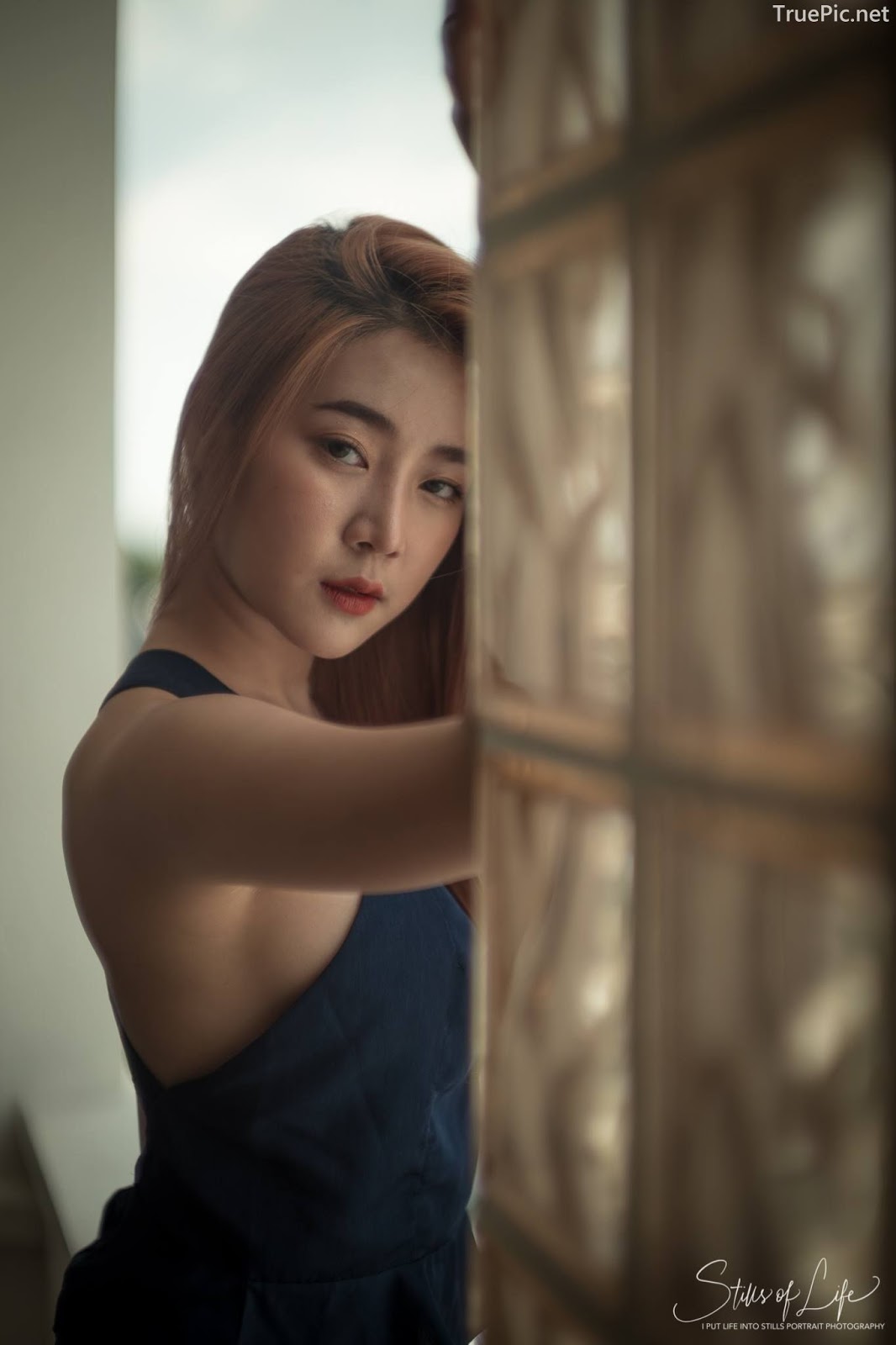 Thailand model Bunnada Na Ranong - Waiting for you - Photographer Apisak Kanjanapusit