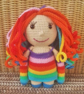 PATRON GRATIS MUÑECA ARCOIRIS AMIGURUMI 45191