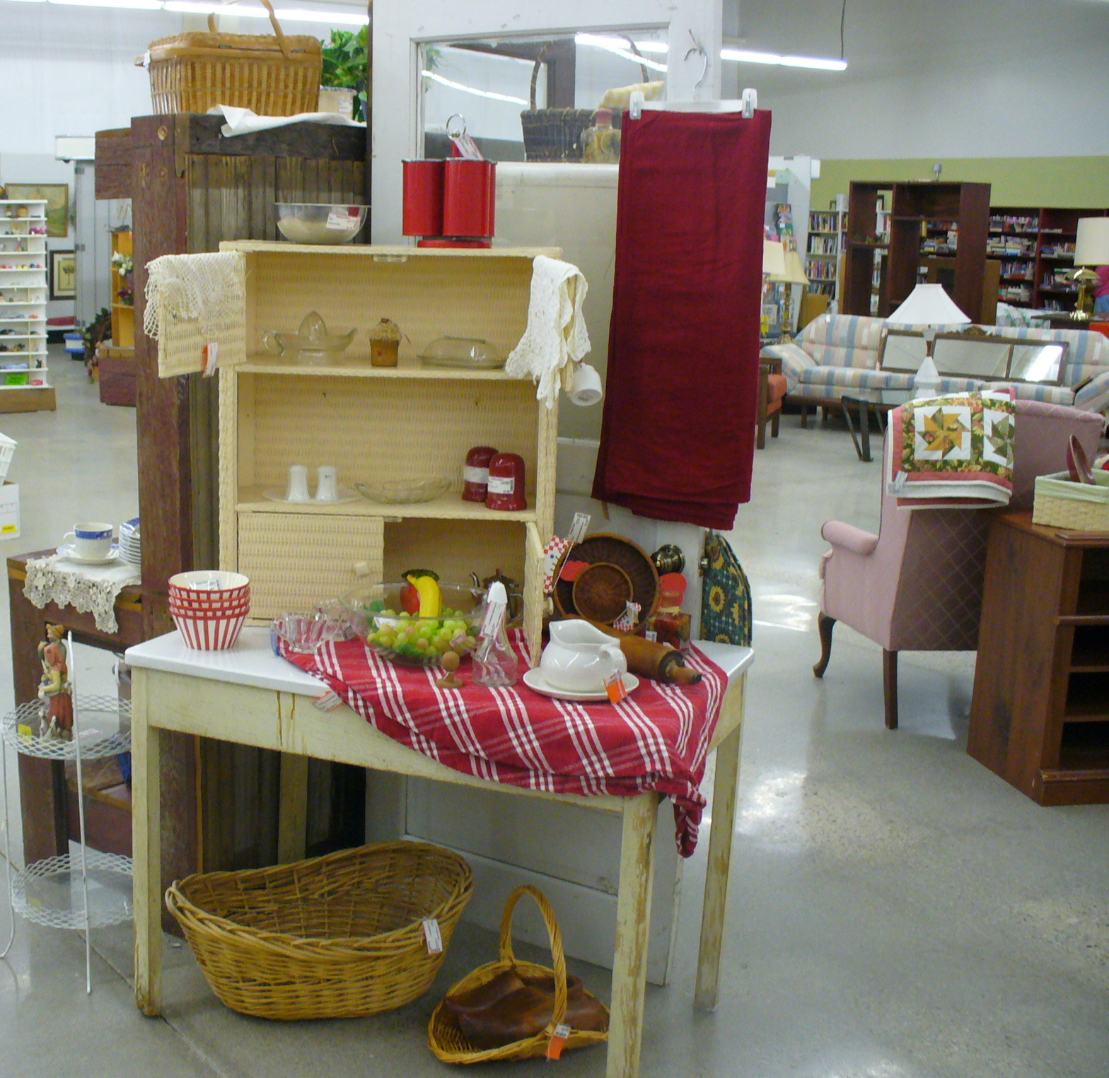Treasure Chest Thrift & Gift Photos of Our Store