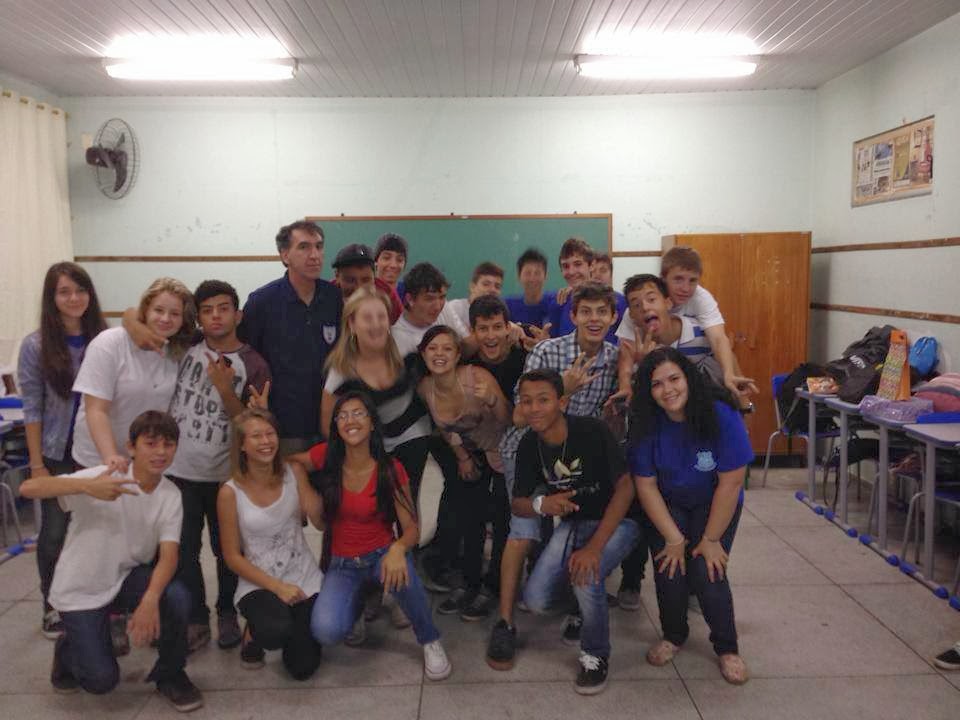 Escola De Educação Básica Arnaldo Moreira Douat - RETOEDU