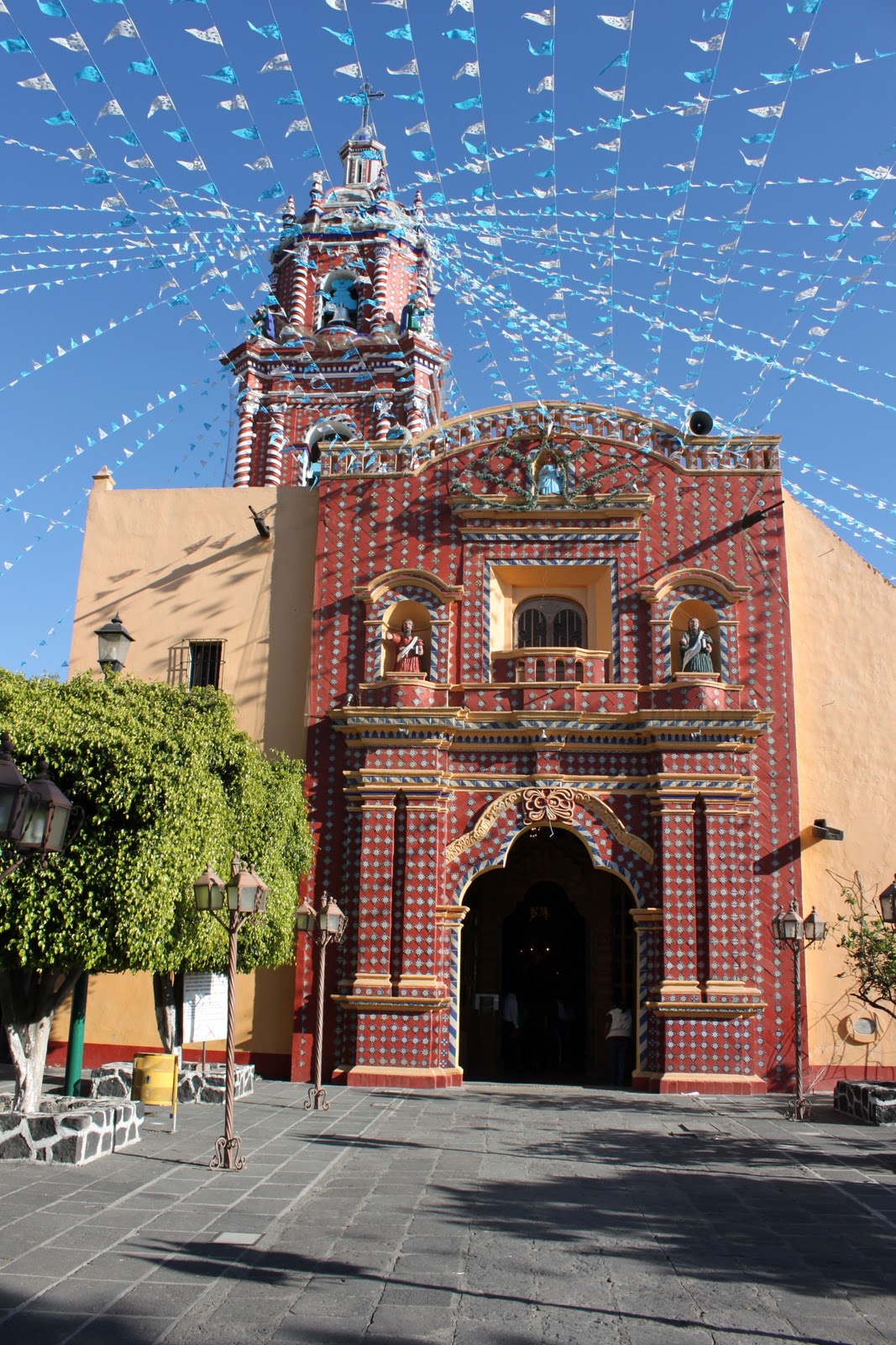 Yolkatitlan TONANTZIN CORONADA EN EL TLALOCAN