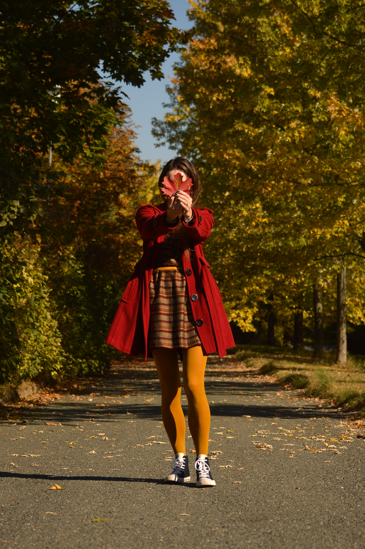 autumn colours aesthetic, thrifted outfit, georgiana quaint, vintage clothes, krakow second hand find