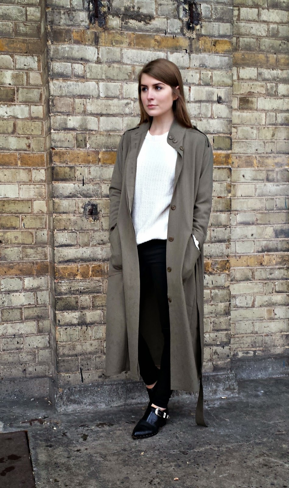 Outfit: Khaki coat and chunky knit | Style Trunk