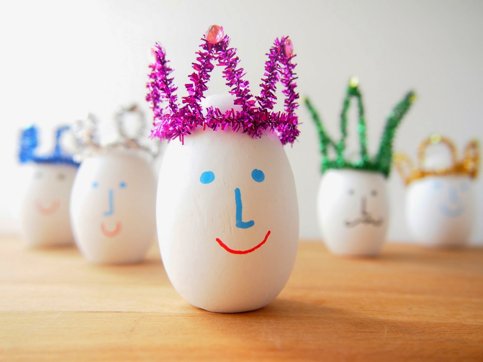The Tiny Funnel Pipe Cleaner Crowns for Royal Easter Eggs
