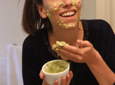 Comment choisir l'exfoliant parfait selon son type de peau?