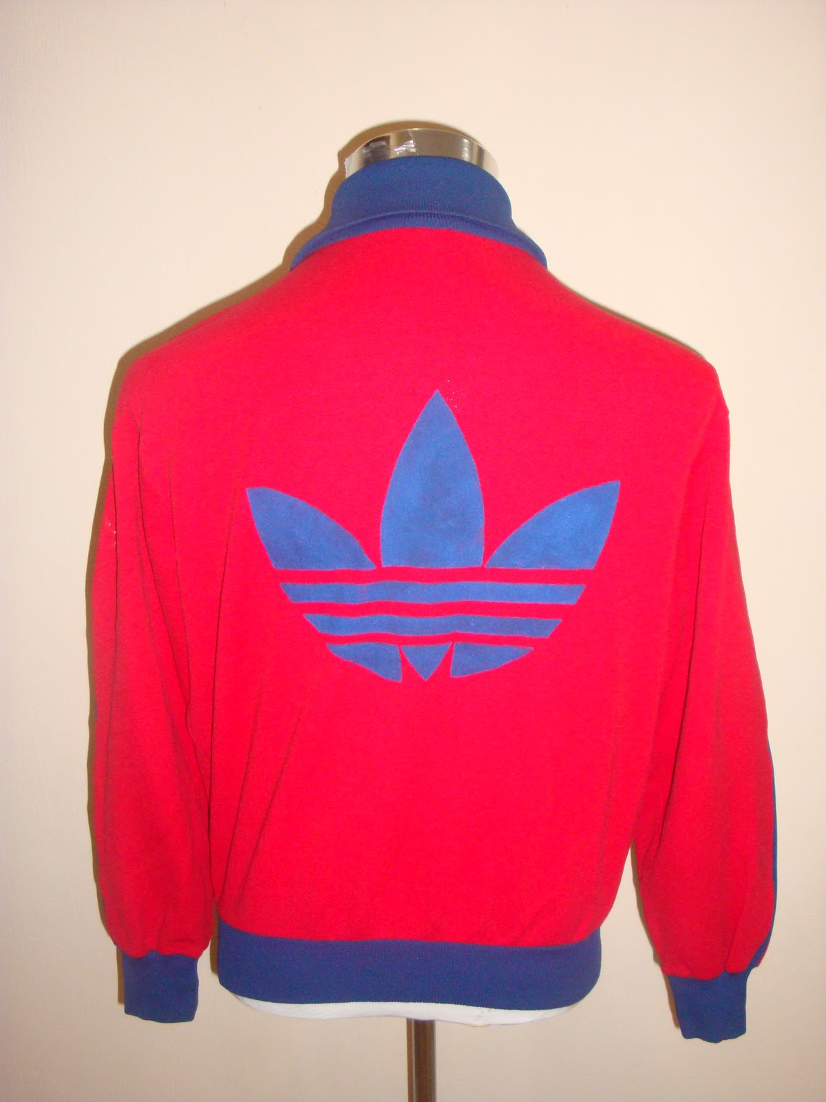 Surachai Store: ADIDAS Sweater Japan (Red Blue)