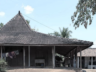 Rumah Adat Masyarakat Jawa Timur