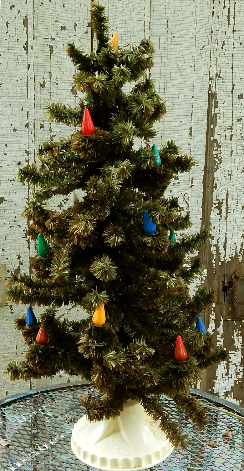 Saturdays Vintage Finds Vintage Bubble Light Christmas Tree