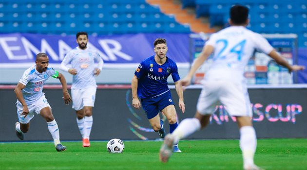 تعرض نجم الهلال السعودي لإصابة قوية في مباراة أجمك بدوري أبطال آسيا