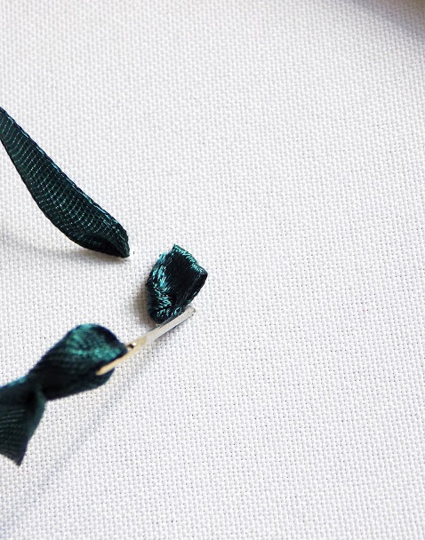 Hướng dẫn thêu ruy băng cơ bản - Hình 8