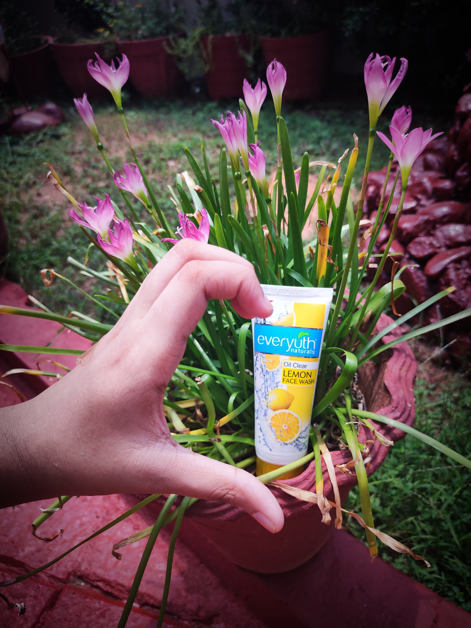 Everyuth Naturals Lemon Face Wash