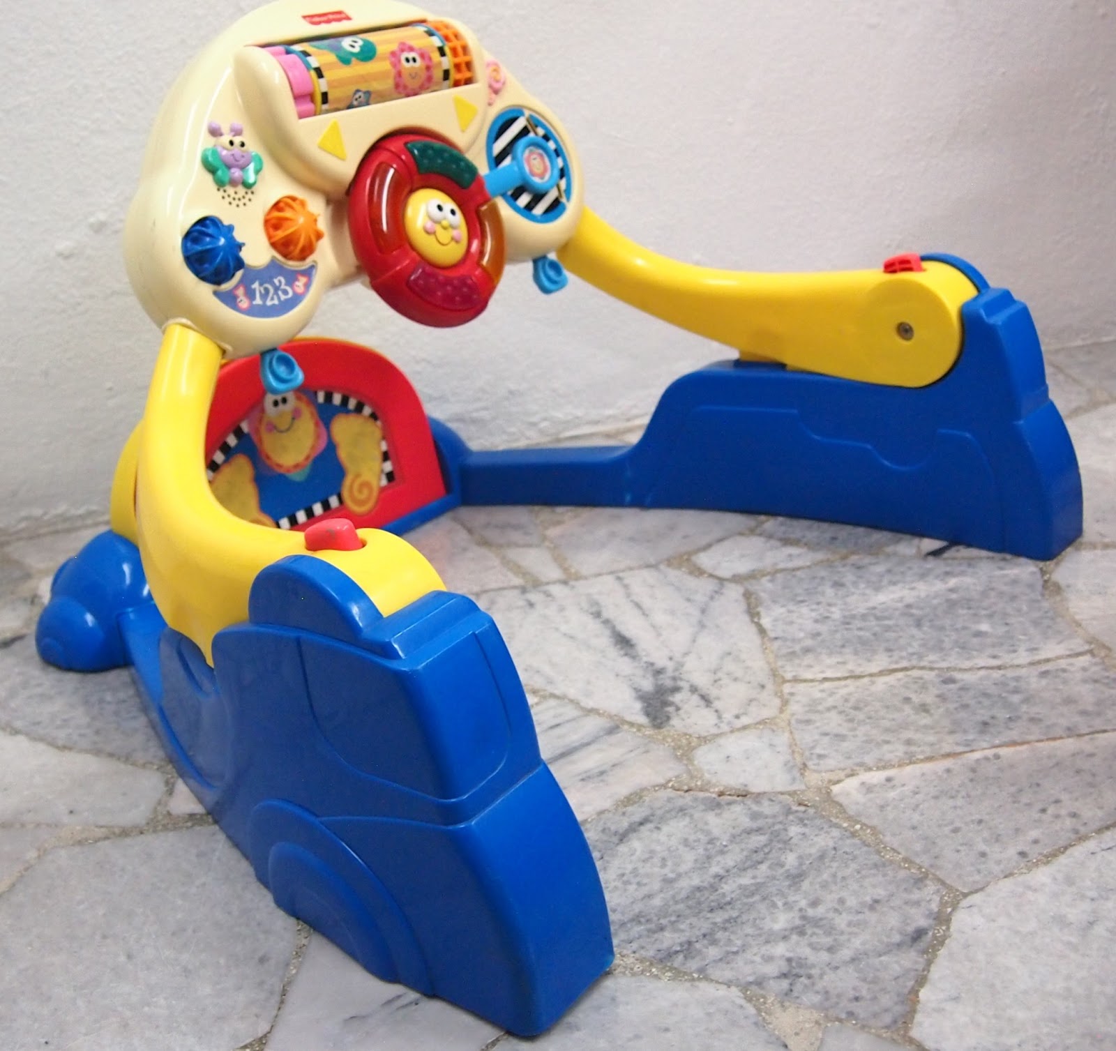 JuaiMurah: Fisher Price Kick and Drive Gym