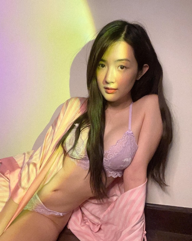 Nữ streamer Thái Lan lộ clip nóng