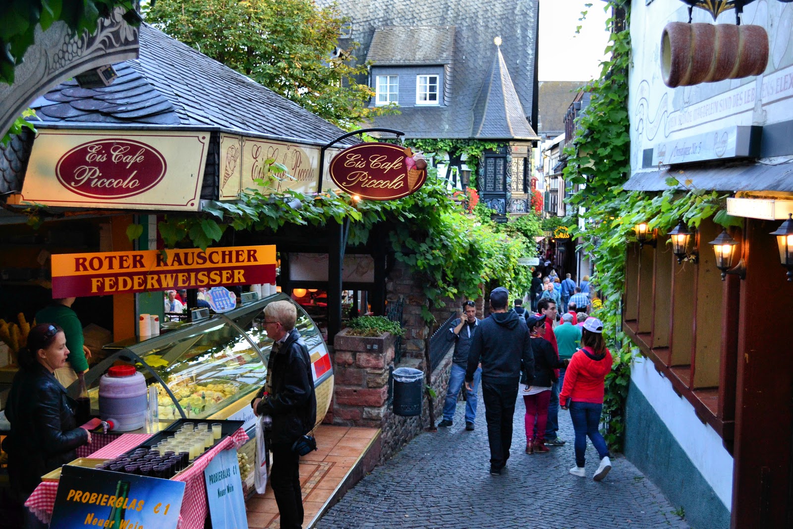 Enchanting Rüdesheim along the River Rhine in Germany