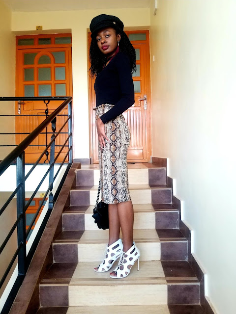 How To Wear A Snake Print Skirt In A Classy, Fun Way