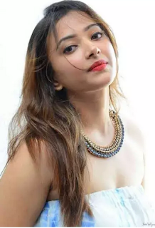 4 साल तक डेटिंग करने के बाद कम उम्र में शादी हुई, 1 साल में तलाक हो गया, अप्सरा लगती है 4 साल तक डेटिंग करने के बाद कम उम्र में शादी हुई, 1 साल में तलाक हो गया, अप्सरा लगती है
