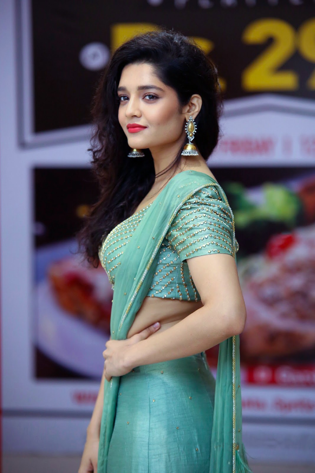 [Image: ritika-singh-neevevaro-sm26.jpg]