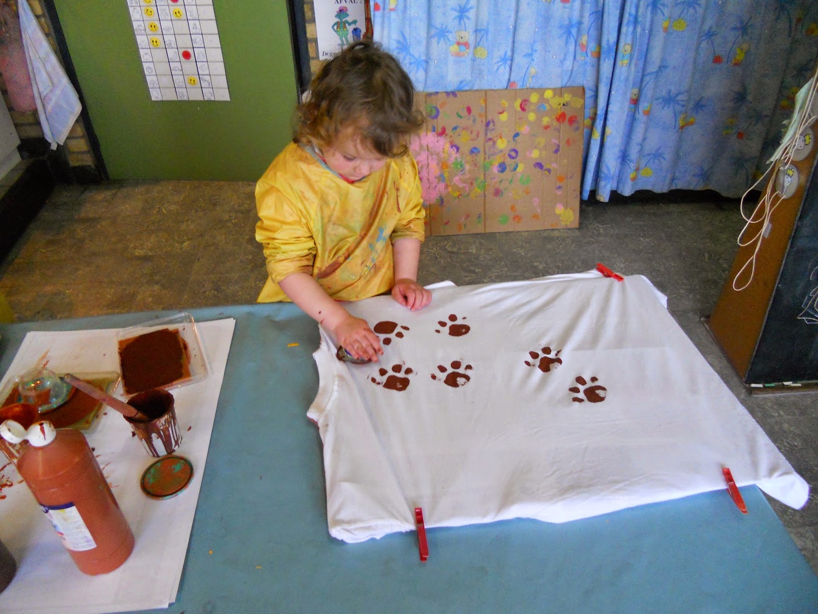 De Knuffel: Eerste kleuterklas juf Véronique : Goudlokje en de drie beren