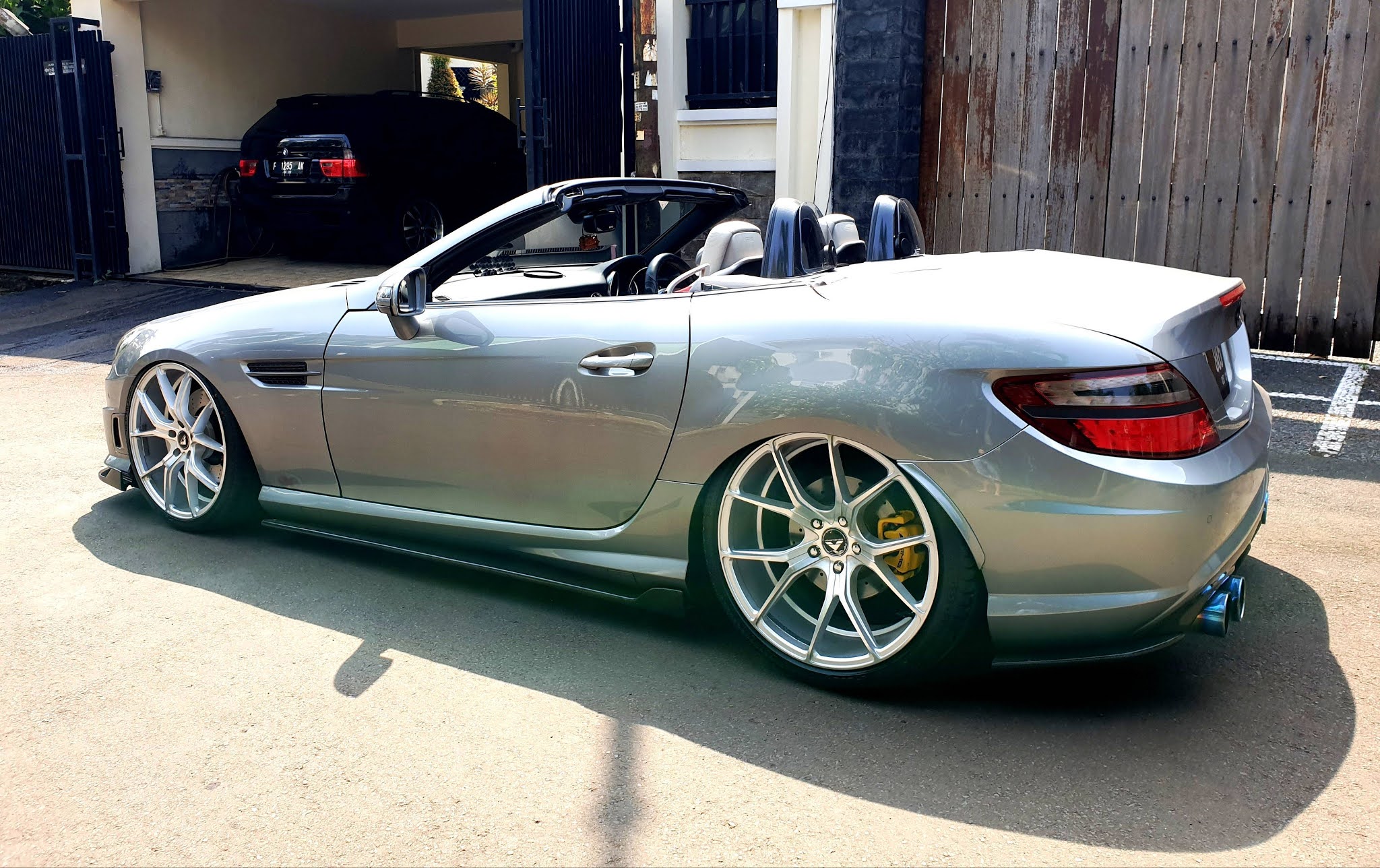 Mercedes sl55 stance