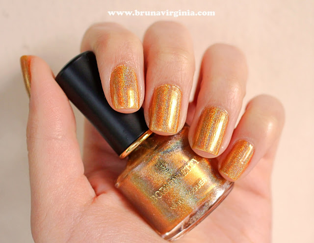 Unha da semana: Esmalte holográfico dourado Born Pretty Store!