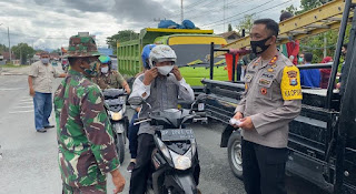 Gelar Operasi Yustisi,Polres Luwu Utara Bagikan Puluhan Ribu Masker