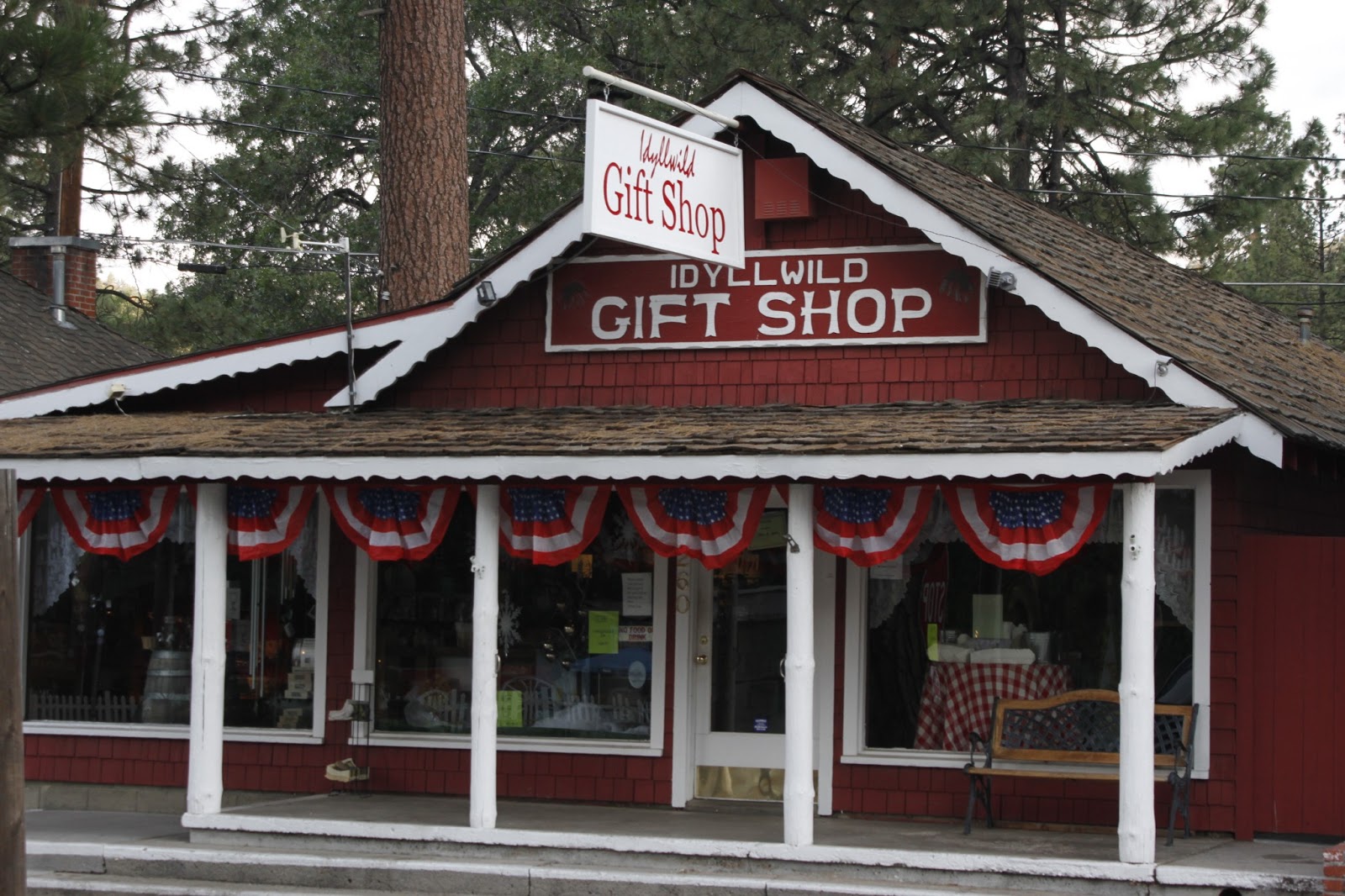 Deserts And Beyond: Mountain Shop~Whimsical Windows And Delirious Doors~070813