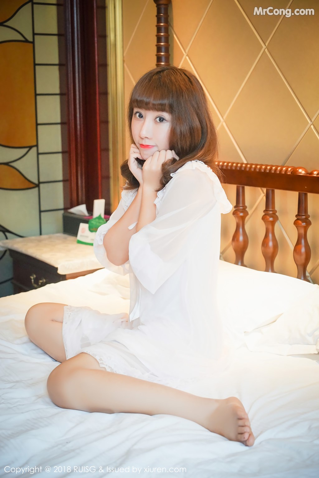 RuiSG Vol.043: Model Xia Xiao Xiao (夏 笑笑 Summer) (43 photos)
