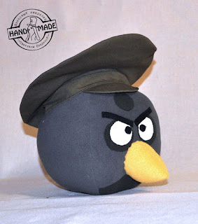 Angry Birds в костюме военного