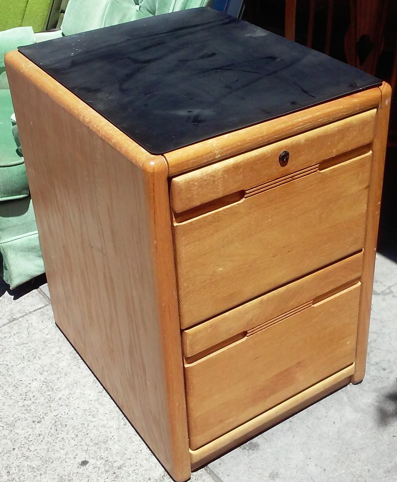 UHURU FURNITURE & COLLECTIBLES SOLD Oak Hanging File 20