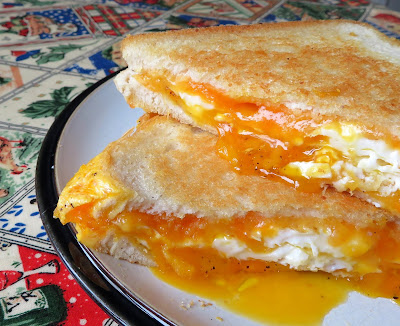 Fried Egg Grilled Cheese