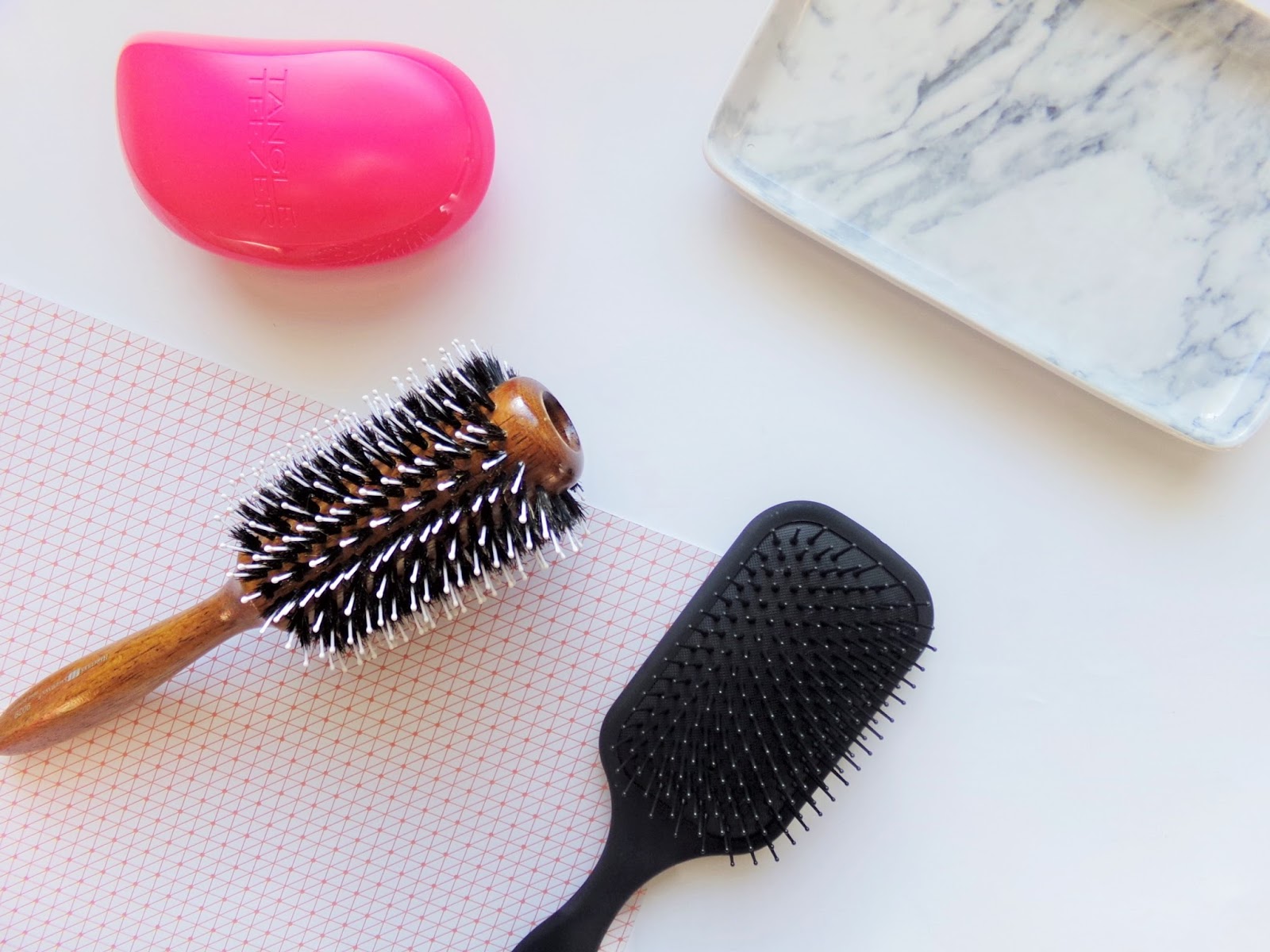 How I Clean My Hair Brushes?! Ocean of F&B